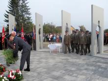Odsłonięcie Pomnika Pamięci Żołnierzy AK-WIN w Szaniawach-Poniatach